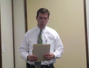 Thomas Frank, federal sales manager, CommScope, leads a discussion of passive optical networks in March.